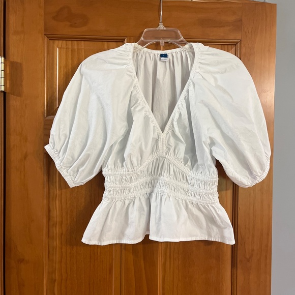 Old navy smocked v neck peplum top white - Picture 5 of 9